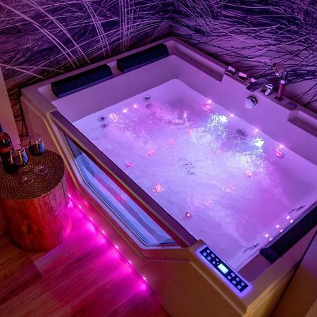 Apartament Z Jacuzzi & Sauna Chillout Kołobrzeg Buitenkant foto